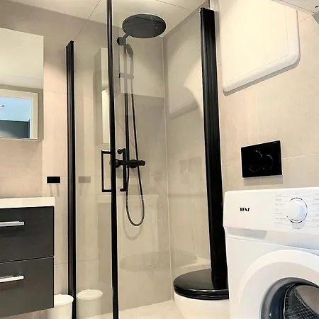 Budget & * ヴォス