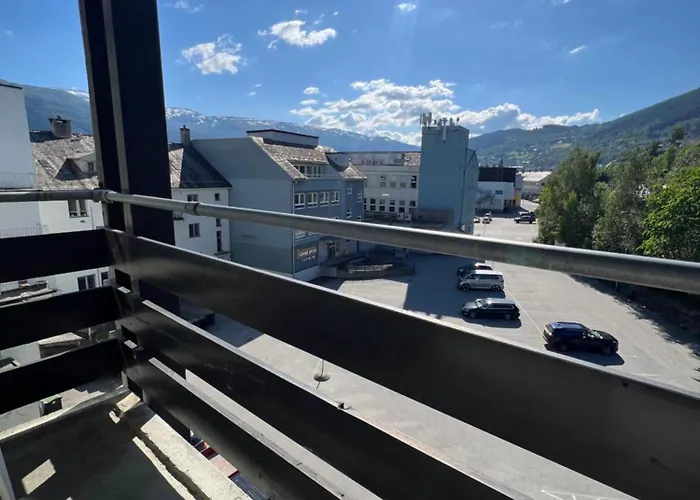 Budget & Apartment *